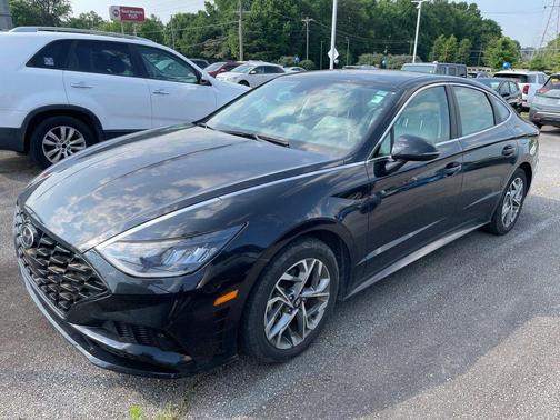 2022 Hyundai SONATA SEL