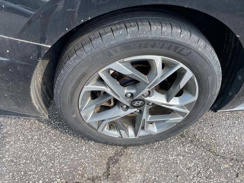 2022 Hyundai SONATA SEL