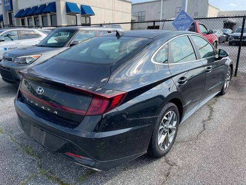 2022 Hyundai SONATA SEL