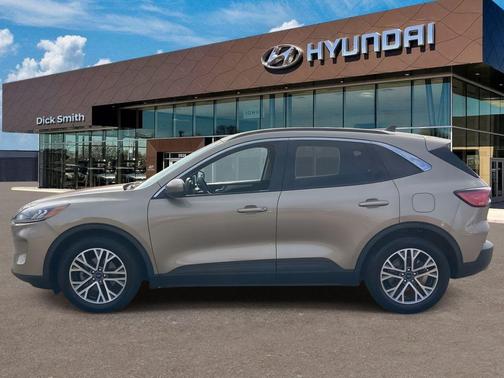 2021 Ford Escape SEL