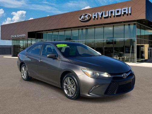 2017 Toyota Camry SE