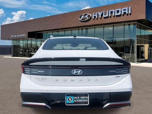 2025 Hyundai SONATA Hybrid SEL