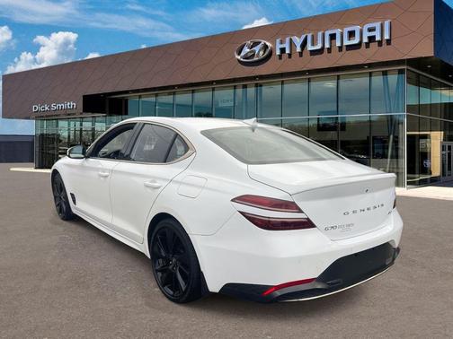 2023 Genesis G70 2.0T