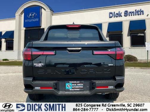 2025 Hyundai SANTA CRUZ SEL Activity