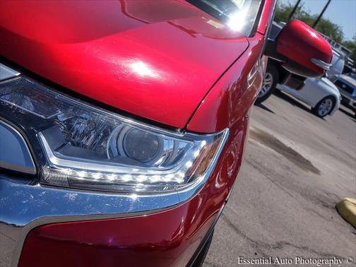 2020 Mitsubishi Outlander SE