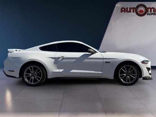 Oxford White 2020 Ford Mustang GT