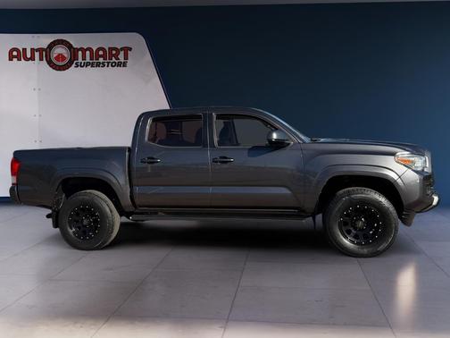 2016 Toyota Tacoma SR