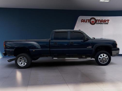 2005 Chevrolet Silverado 3500 LS Crew Cab