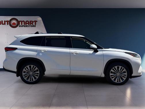 Blizzard Pearl 2021 Toyota Highlander Platinum