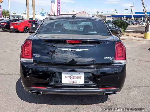2016 Chrysler 300 S
