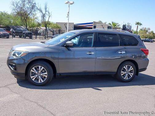 2017 Nissan Pathfinder S