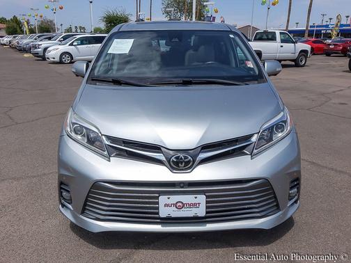 2019 Toyota Sienna Limited Premium