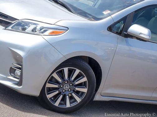 2019 Toyota Sienna Limited Premium
