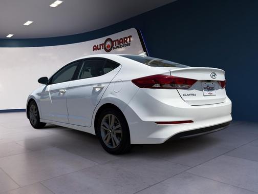 Quartz White Pearl 2018 Hyundai ELANTRA SEL