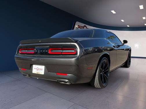 2016 Dodge Challenger R/T