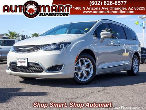 2017 Chrysler Pacifica Touring-L