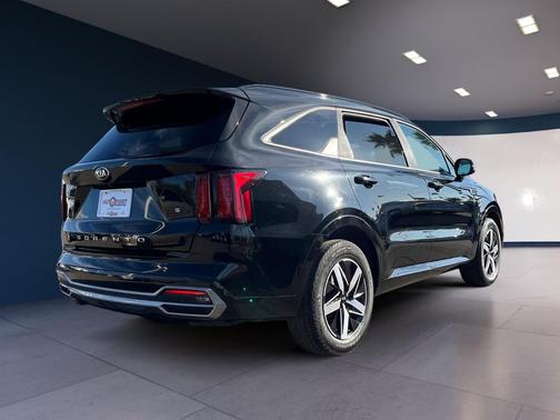 2021 Kia Sorento S