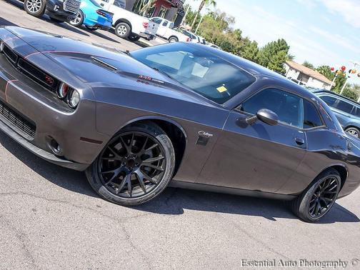 2016 Dodge Challenger R/T