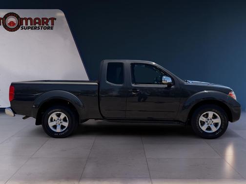 Night Armor 2012 Nissan Frontier SV-I4