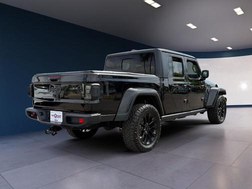 Black Clearcoat 2023 Jeep Gladiator Willys 4x4
