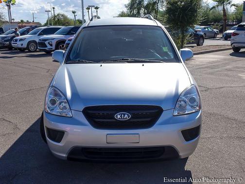 2009 Kia Rondo LX
