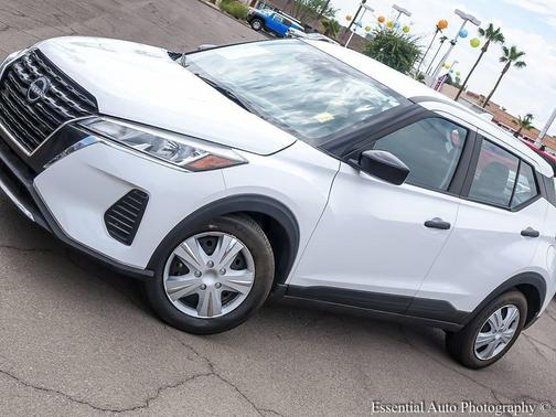 2024 Nissan Kicks S