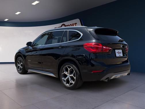 Black Sapphire Metallic 2017 BMW X1 xDrive 28i