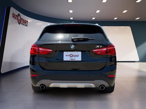Black Sapphire Metallic 2017 BMW X1 xDrive 28i