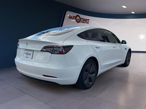 2019 Tesla Model 3 Standard Range Plus