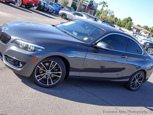 2020 BMW 230 230i
