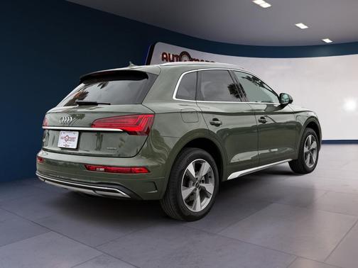 2023 Audi Q5 40 Premium