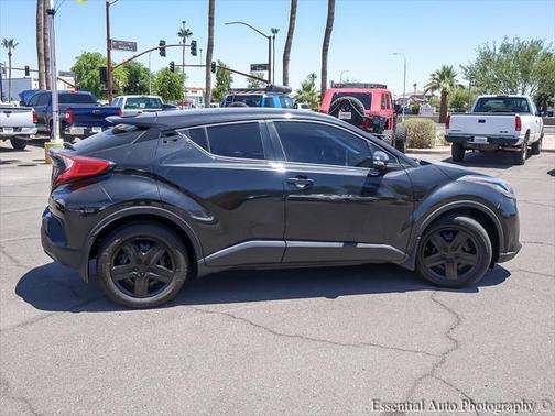 2020 Toyota C-HR LE