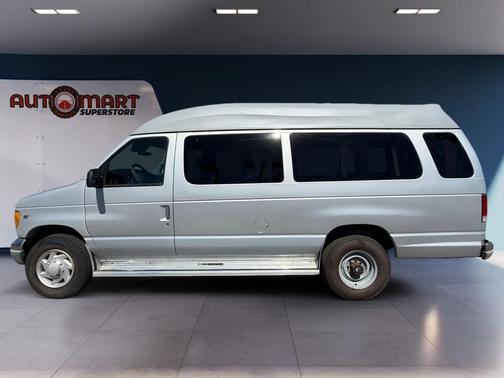2001 Ford E350 Super Duty XL Wagon