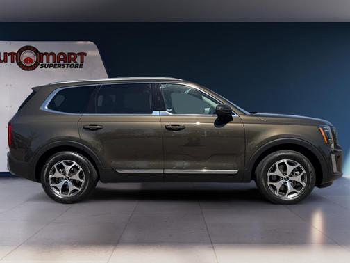 Dark Moss 2020 Kia Telluride EX