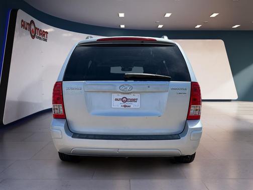 Stardust Silver 2007 Hyundai Entourage Limited