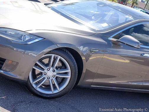 2015 Tesla Model S 85D