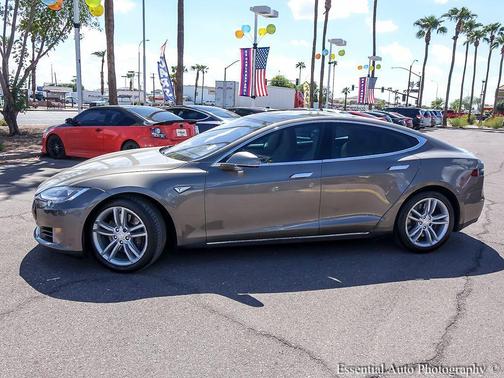 2015 Tesla Model S 85D