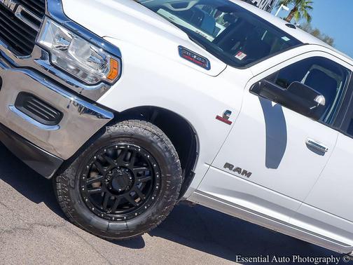 2019 RAM 3500 Big Horn Crew Cab 4x2 8' Box