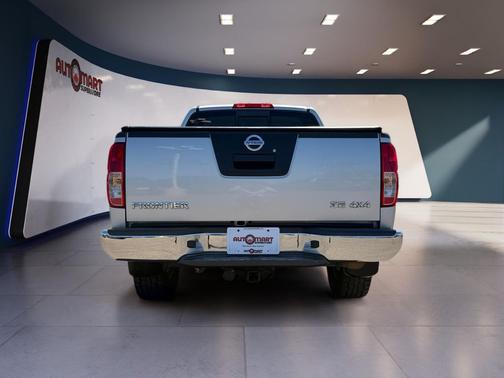 Radiant Silver 2008 Nissan Frontier SE King Cab