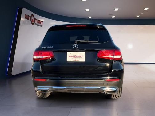 2016 Mercedes-Benz GLC 300 Base