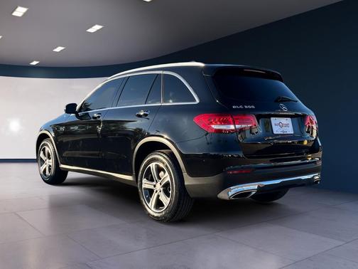 2016 Mercedes-Benz GLC 300 Base
