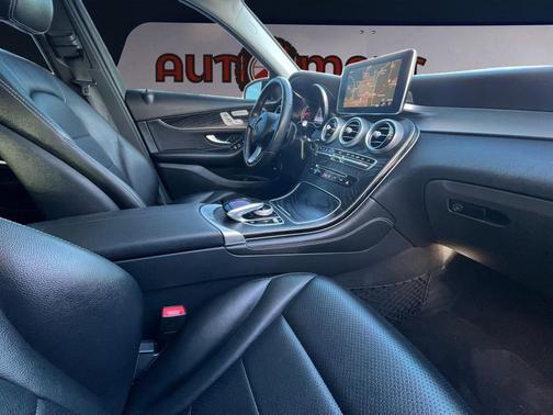 2016 Mercedes-Benz GLC 300 Base