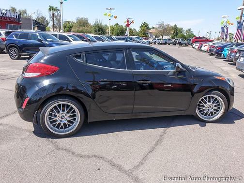 2013 Hyundai Veloster Base