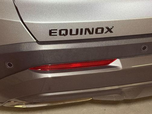 Sterling Gray Metallic 2025 Chevrolet Equinox ACTIV