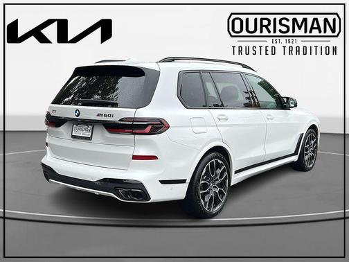 Mineral White Metallic 2026 BMW X7 M60i