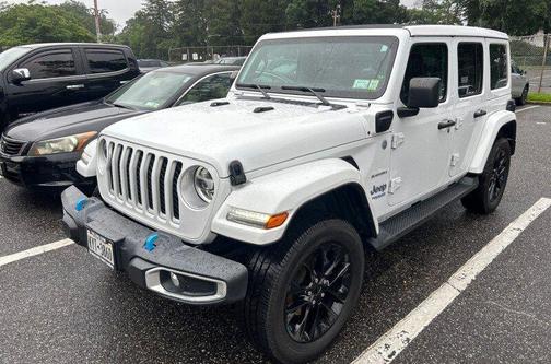 Bright White Clearcoat 2022 Jeep Wrangler Unlimited 4xe Sahara