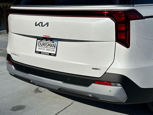 2026 Kia Carnival Hybrid EX