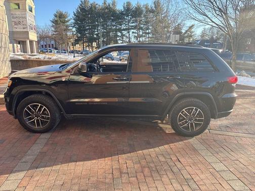 2020 Jeep Grand Cherokee Trailhawk