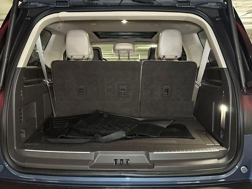 2022 Lincoln Navigator L Reserve