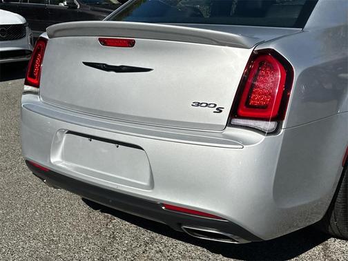 2020 Chrysler 300 S